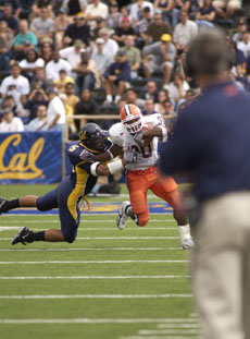 Illinois´ Pierre Thomas carries the ball versus California at Berkeley on Sept. 5. Daily Illini File Photo
