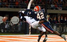 Safety Kevin Mitchell(42) will be counted on to make big plays for the Fighting Illini. Daily Illini File Photo
