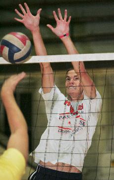 Mens club volleyball hopes for final vault