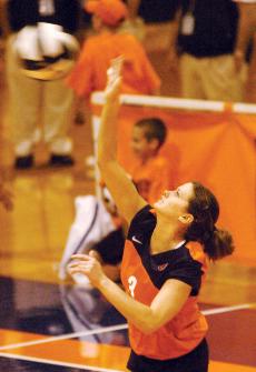 Beth Vrdsky serves the ball during the fourth game of a match against Iowa, Sept. 30 in Huff Hall. The Illini won the match three games to one. Beck Diefenbach
