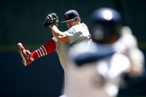 Cardinals starting pitcher Anthony Reyes pitches to a Brewers batter in the first inning on Wednesday in Milwaukee. Darren Hauck, AP
