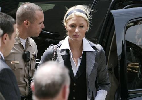 Paris Hilton sentenced to 45 days in jail - The Daily Illini