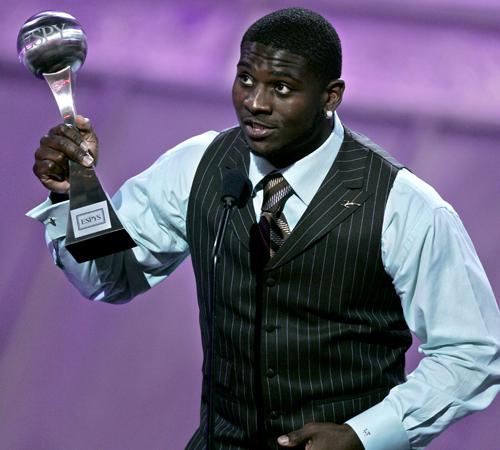LaDainian Tomlinson, of the San Diego Chargers, accepts the award for best record breaking performance during the 15th annual ESPY Awards on Wednesday, July 11, 2007, in Los Angeles. Chris Carlson, The Associated Press
