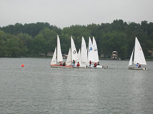 Sailboats race downriver in the Boiler Cup hosted by Purdue University on Lake Shafer in Monticello, Ind. Illinois finished in 10th place out of 12 teams at the regatta. PHOTO COURTESY OF ILLINI SAILING CLUB
