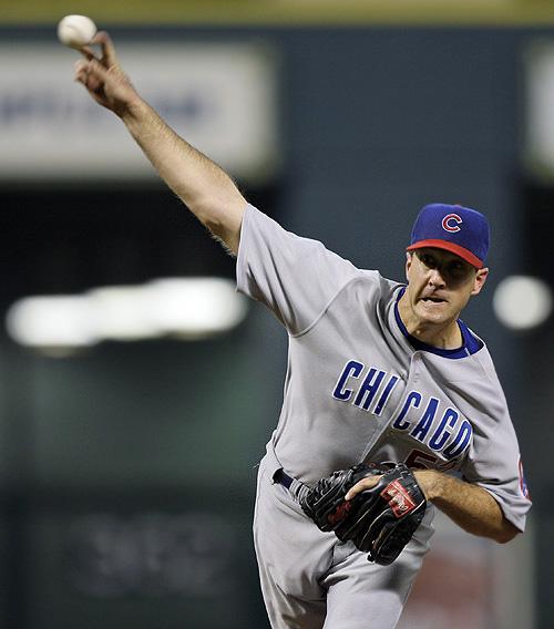 Chicago Cubs pitcher Steve Trachsel delivers against the Houston Astros during the second inning on Thursday in Houston. Trachsel allowed seven hits in five innings and got the victory. THE ASSOCIATED PRESS, DAVID J. PHILLIP
