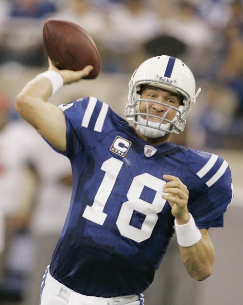 Colts QB Peyton Manning (18) throws a pass against the Bucs on Oct. 7. THE ASSOCIATED PRESS, DARRON CUMMINGS

