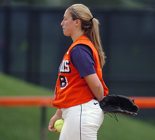 Claire DeVreese prepares to pitch against Bradley on May 3, 2007. The Illini play Illinois-Chicago today. Erica Magda

