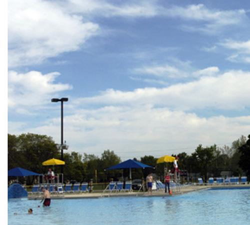 Area residents enjoy the Sholem Aquatic Center on Saturday. Susan Kantor
