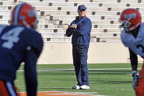 Head Coach Ron Zook oversees a scrimmage at Memorial Stadium April 17. Zook plans to step up practice during the bye week before Penn State. Erica Magda
