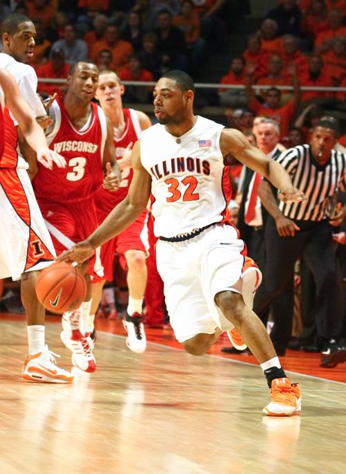 Jeremy Berg The Daily Illini Illinois Demetri McCamey (32) drives the ball to the hoop during the game against Wisconsin at Assembly Hall on Jan. 24, 2008.
