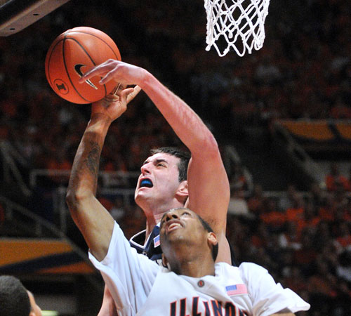 Illini hit record low in loss to Penn State