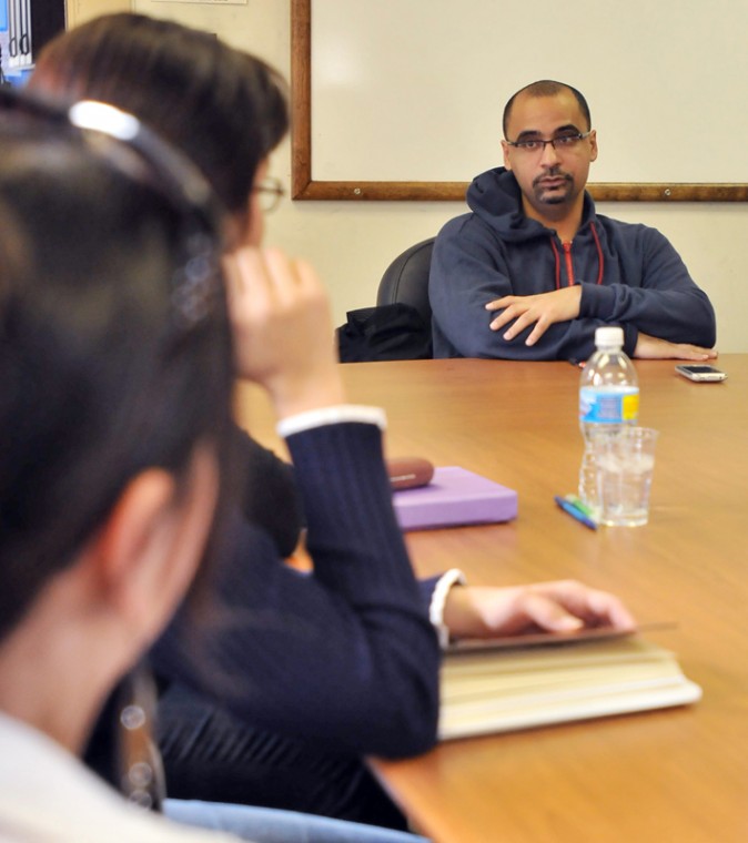 Writer Junot Diaz holds a writing workshop at La Casa Cultural Latina in Urbana on Wednesday, April 8, 2009. Diaz, a Dominican-American author and creative writing professor at MIT, was the winner of the 2008 Pulitzer Prize for Fiction.
