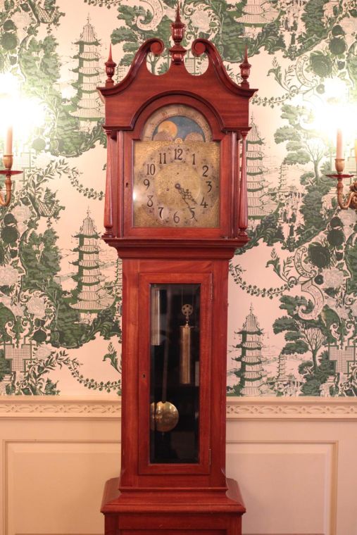 Clock in the Colonial Room in the Illini Union.