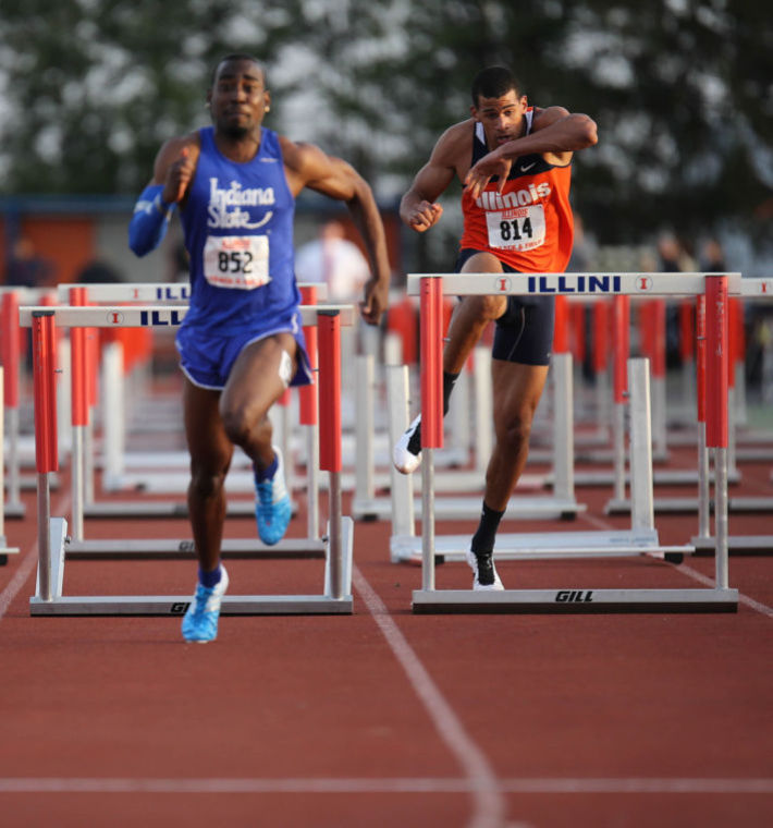 Illinois+Cam+Viney+goes+over+the+final+hurdle+of+the+110+meter+hurdle+event+during+the+Illinois+Twilight+Track+and+Field+meet+at+Illinois+Soccer+and+Track+Stadium%2C+on+April+12.