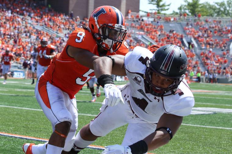 Illinois Earnest Thomas (9) plays defense during the game against Southern Illinois at Memorial Stadium on Saturday, Aug. 31, 2013. With most starters returning, the defense looks to improve from a dreadful year.
