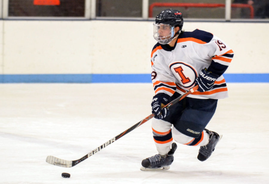 Illinois’ William Nunez spent his first two collegiate seasons playing hockey for Robert Morris before transferring to Illinois.