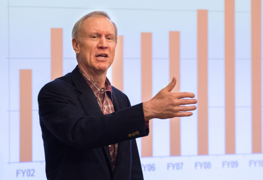 Illinois governor Bruce Rauner gives a preview of the State of the State at the I-Hotel Ballroom on Thursday, Jan. 29, 2015.
