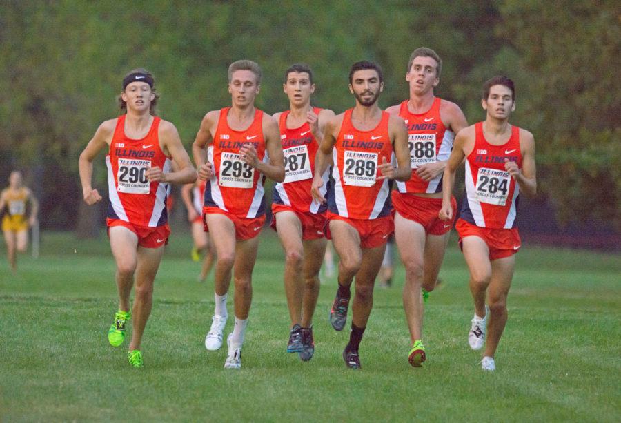 B. Magnesen(290), Z. Smith(293), A. Gold(287), G. Lee(289), D. Lathrop(288), and J. Atchison(284) crossing the finish line together ahead of the other teams at the Illini Challenge 2015 at the Arboretum on September 4.
