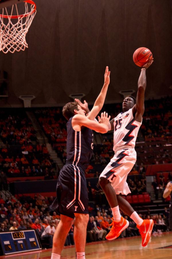 Kendrick Nunn slices in for a layup during Illinois 69-65 win over Yale on Wednesday at State Farm Center