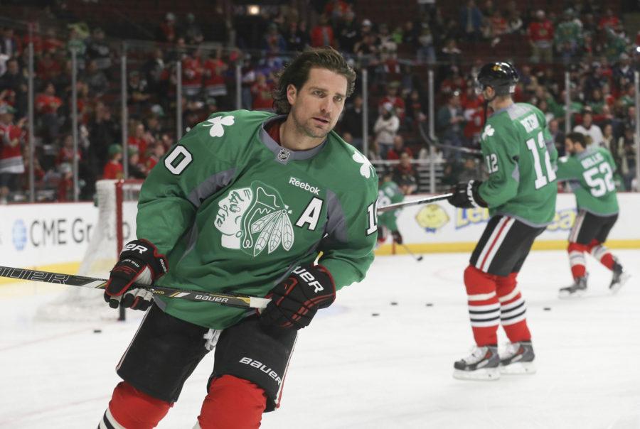 Blackhawks left wing Patrick Sharp (10) warms up before the start of Chicago's game against the Detroit Red Wings at the United Center in Chicago on Sunday, March 16, 2014. (Nuccio DiNuzzo/Chicago Tribune/MCT)