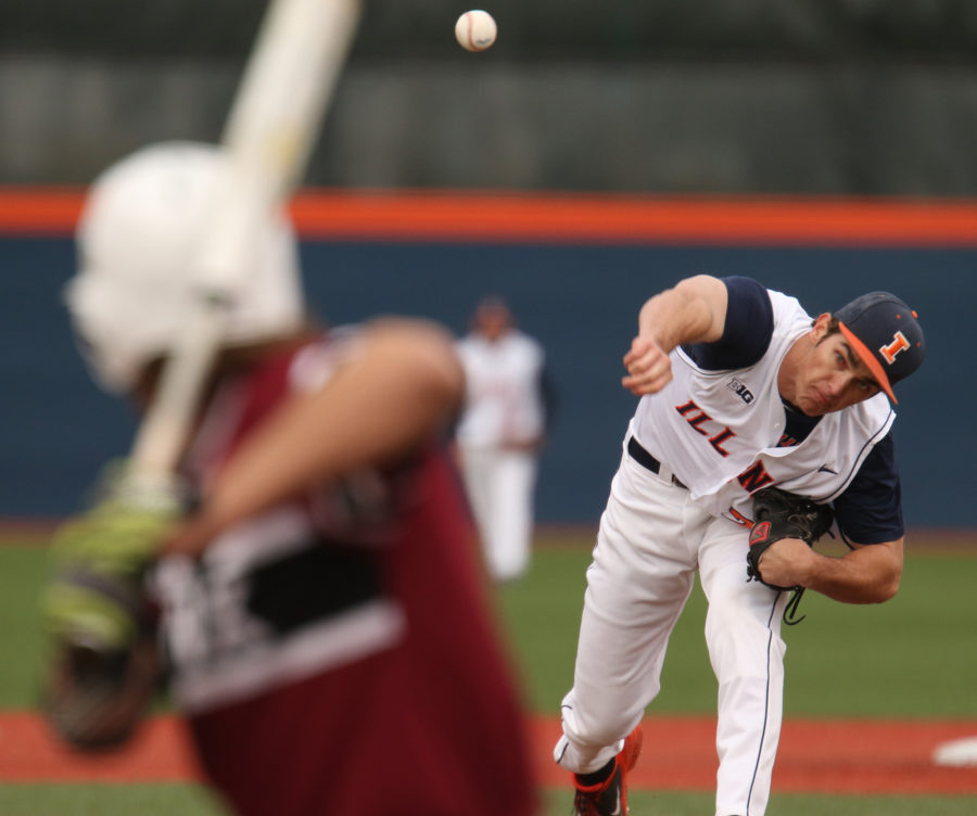 Illinois+Cody+Sedlock+%2829%29+pitches+during+the+game+against+Lindenwood+University+at+Illinois+Field%2C+on+Wednesday%2C+March+18%2C+2015.+The+Illini+won+7-1.