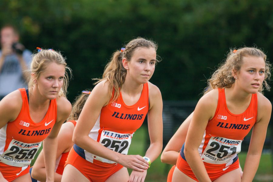 V.+Bobart%28252%29%2C+A.+Blazek%28251%29%2C+and+B.+Petrey%28257%29+getting+into+zone+at+the+Illini+Challenge+2015+at+the+Arboretum+on+September+4.
