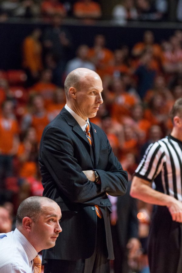 Illinois+head+coach+John+Groce+watches+his+team+from+the+sidelines+during+the+game+against+Rutgers+at+the+State+Farm+Center+on+February+17.+The+Illini+won+82-66.