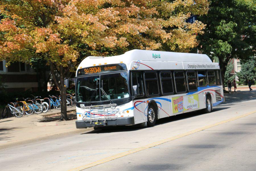 Bus+9A+arrives+at+the+bus+stop+in+front+of+the+Illini+bookstore+on+Thursday%2C+Oct+06%2C+2016.++