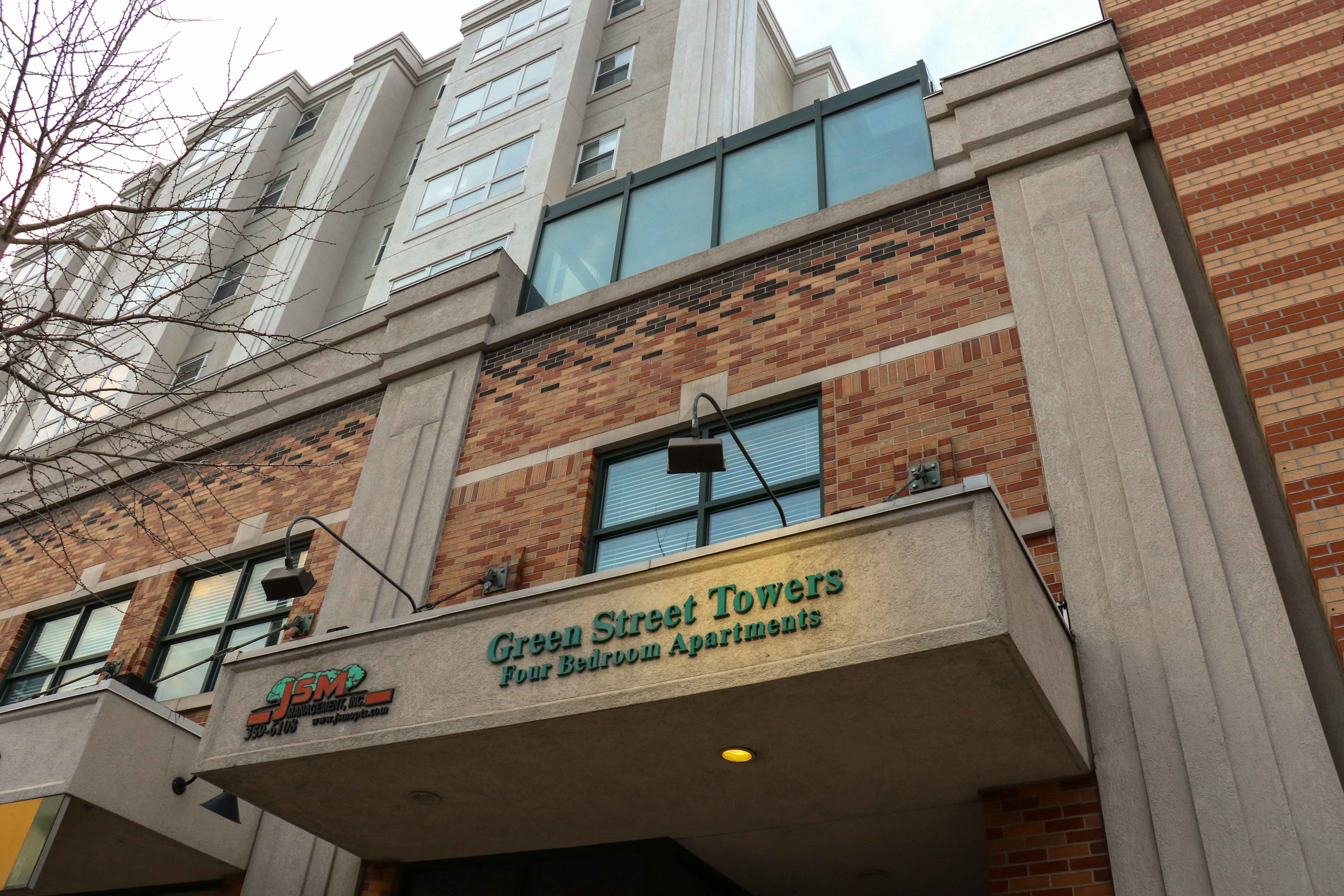 Battle of the oncampus apartments Green Street edition The Daily Illini