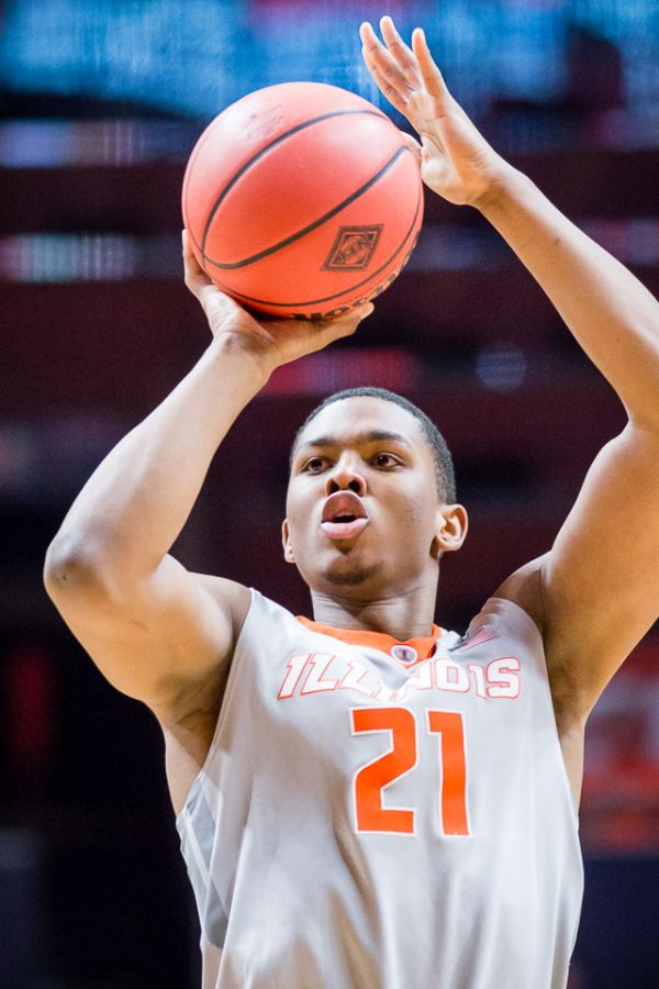 Illinois+Malcolm+Hill+%2821%29+shoots+a+three+against+Valparaiso+at+State+Farm+Center+on+Tuesday%2C+March+13.+