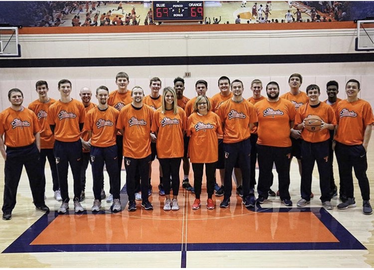 The Illini managers basketball team is off to a hot start this season. While the basketball team they manage struggles, the managers hold a top-10 ranking in the nation in the manager league. 
