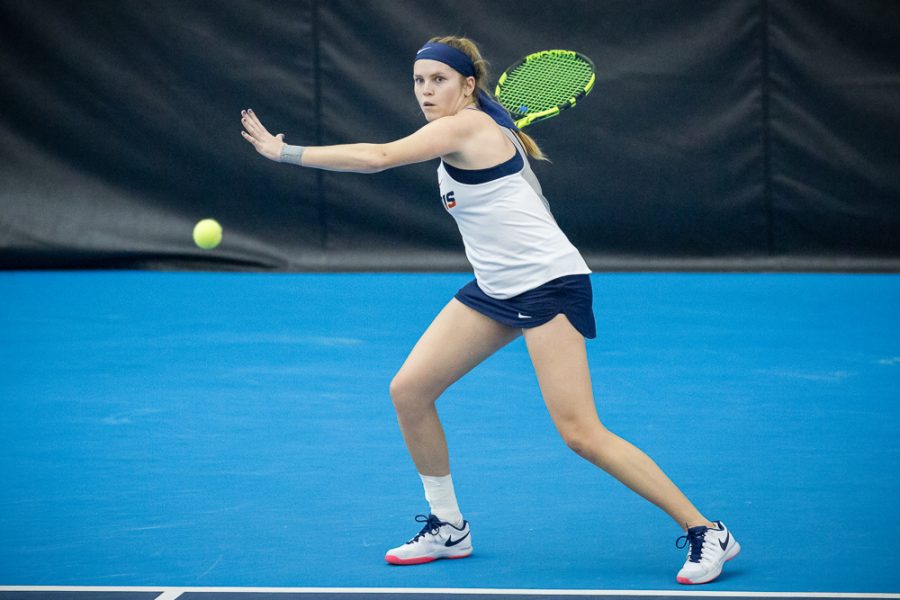 Illinois' Jaclyn Switkes gets ready to return the ball during the match against Texas at Atkins Tennis Center on Friday, Feb. 2, 2018. The Illini won 4-2.