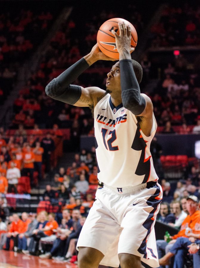 Leron Black takes a shot during Illinois 91-60 blowout win over Rutgers on Tuesday, January 30.