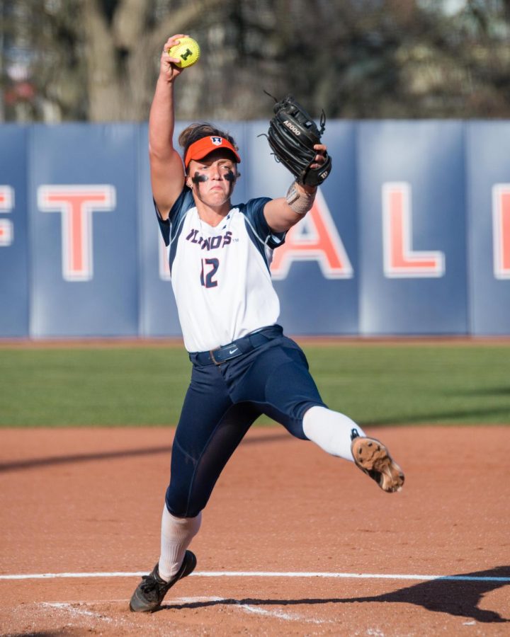 Illinois’ Taylor Edwards delivers the pitch during the game against SIUE at Eichelberger Field on April 12, 2017. The Ilini lost to the Minnesota Gophers 6-0.