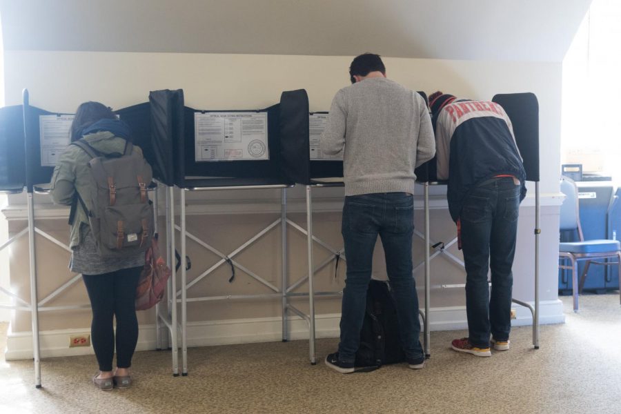 University students vote early at the Illini Union on Saturday. The University joined the Big Ten Voting Challenge, hoping for the most improved voter turnout.