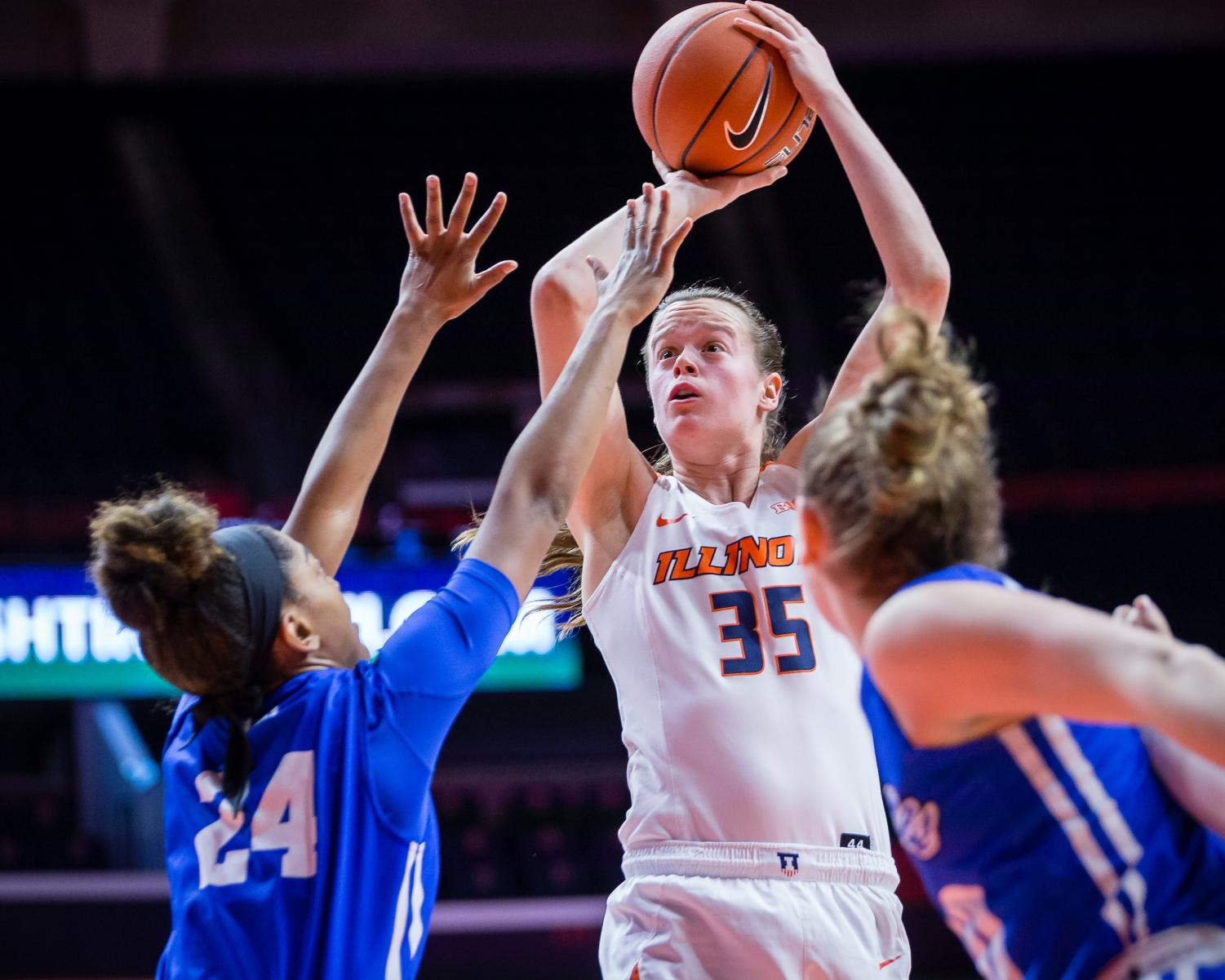 wittinger chases block record in senior season