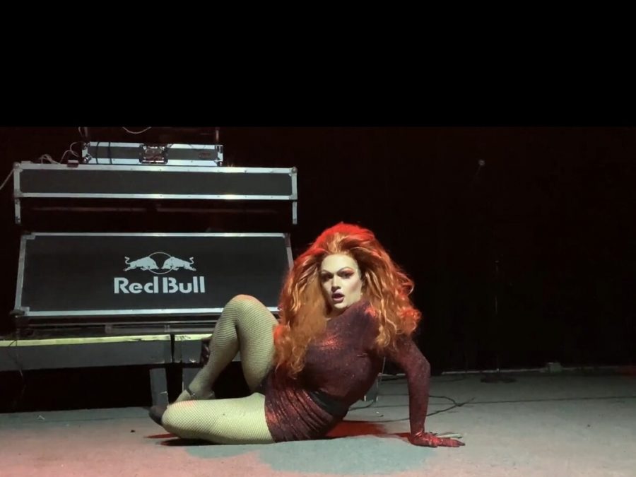 Student drag queen, Imogen Ettis, performs at the 2019 Purim Drag Show.