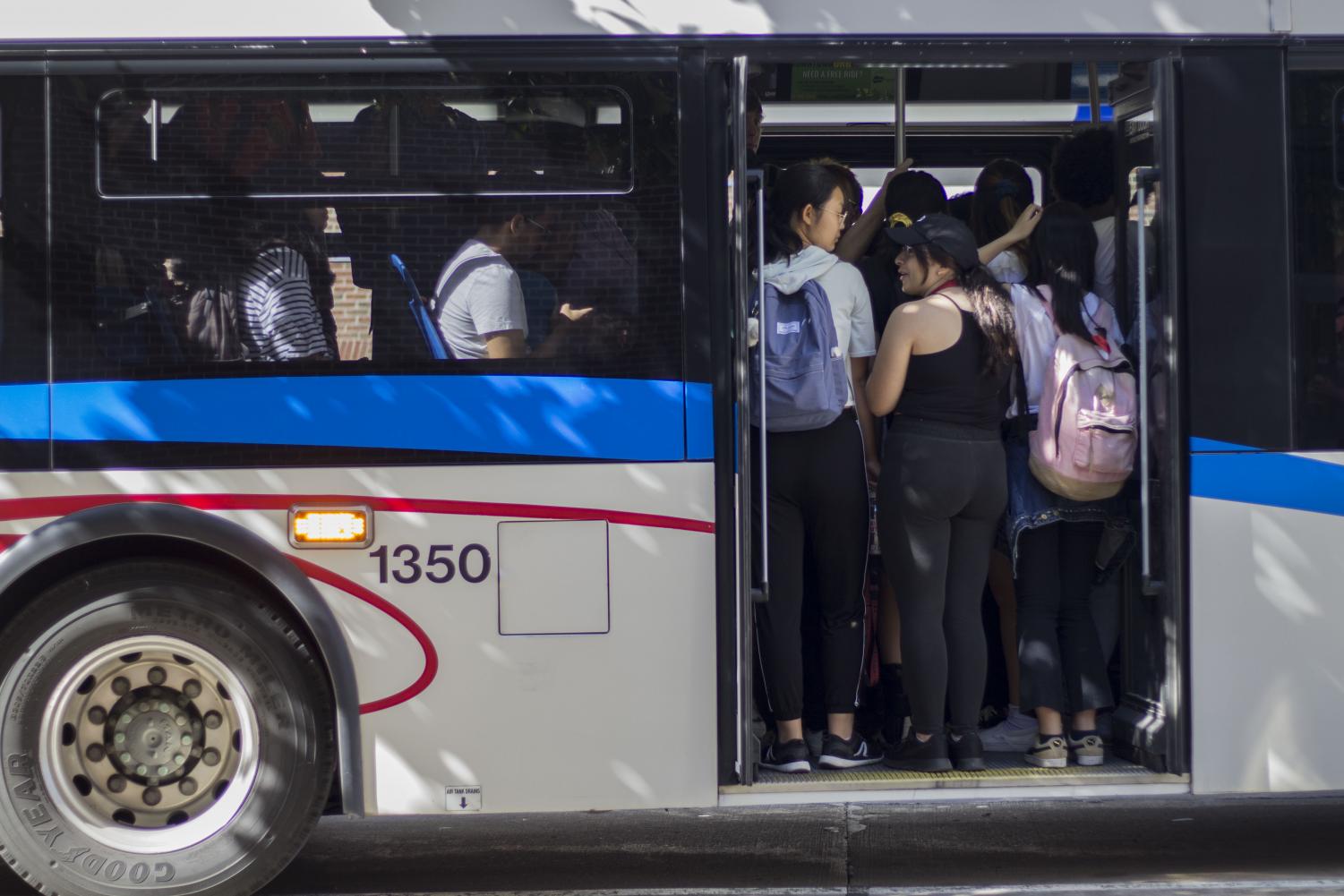 Shuttle service connects UI, Chicago campuses The Daily Illini