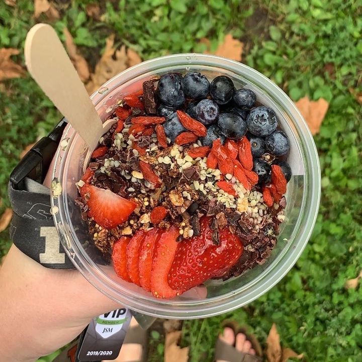 Pictured is Bee Merry, consisting of fruits, granola, nuts and flaxseed. The vendor’s menu features acai bowls like this one. 
