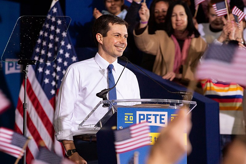 Pete+Buttigieg+announces+his+candidacy+for+the+2020+Democratic+nomination+for+the+presidency.