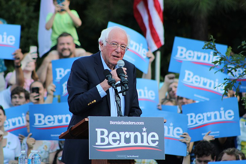 Senator Bernie Sanders speaks at University of North Carolina Chapel Hill’s Bell Tower Amphitheater on Sept. 19. Columnist Mark believes Democratic candidates should hover near the center to win votes.