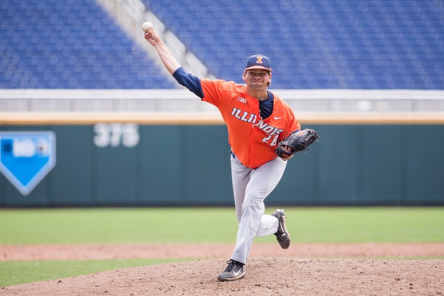 Illinois closing pitcher Garrett Acton (26) delivers the pitch during a game against Michigan in the Big Ten Tournament at TD Ameritrade Park on Thursday, May 23, 2019. The Illini lost 5-4.