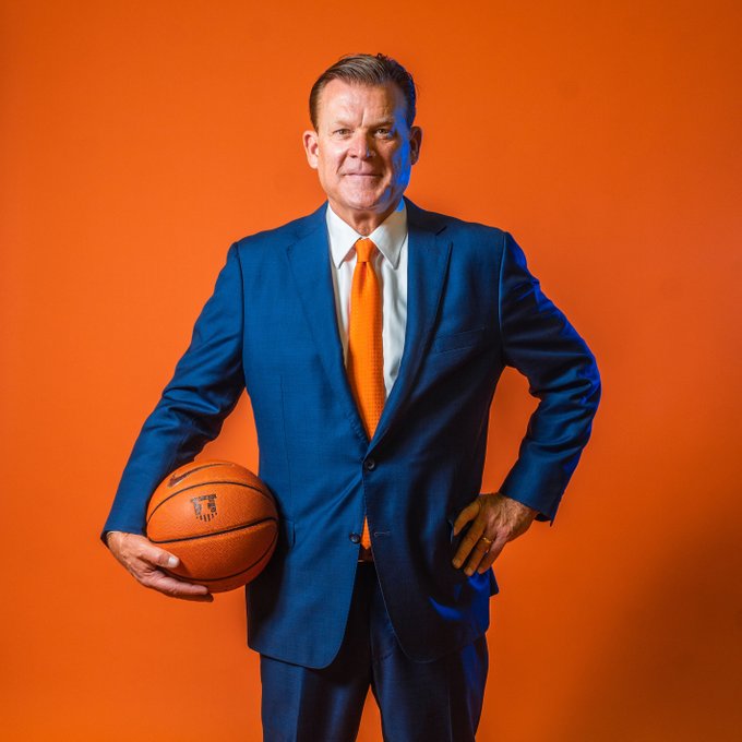 Illinois head coach Brad Underwood poses with a basketball. The team is currently struggling to create a non-conference schedule.
