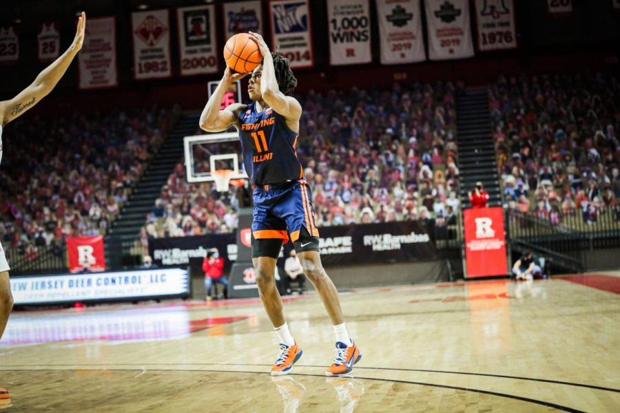 Ayo+Dosunmu+shoots+a+jumper+in+Illinois+game+at+Rutgers+on+Sunday+afternoon.+The+Illini+fell+91-88.