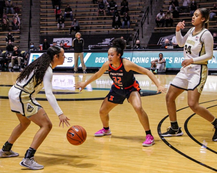 Freshman Aaliyah Nye defends during the game against Penn State on Sunday. Illinois lost the game 70-66.