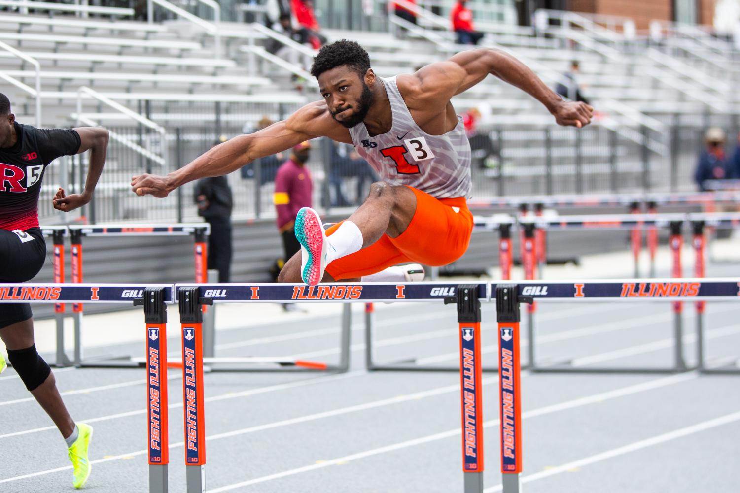 Illinois heads to Minnesota, Indiana for final regular-season meets