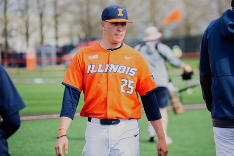 Former Illini baseball player Nathan Lavender walks off the field after pitching three outs on April 18 against Purdue. Nathan Lavender will now be playing in the MLB with the New York Mets.