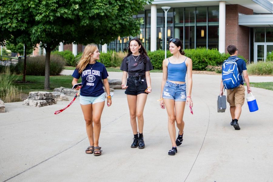 Students at the Ikenberry Commons walk around getting to know the campus. There have been several different events held around campus welcoming new and old students to campus. 