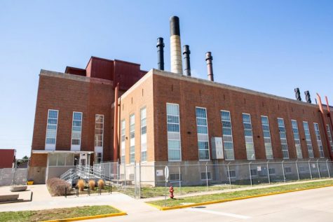 The Abbott Power Plant stands at 1117 S. Oak St. in Champaign near the west end of campus. UI professor emeritus expresses environmental and safety concerns for the proposed location of the reactor.