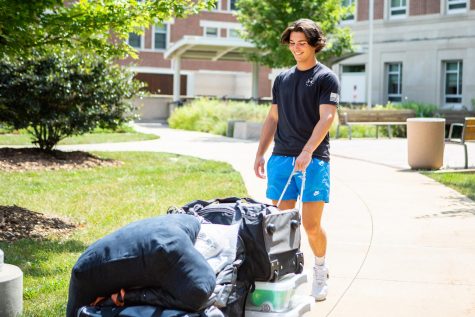 Sammy Epstein, Sophomore in Accounting and Finance, moves into Wassaja Hall on Aug. 20. Multiple sophomores have returned to live in the dorms hoping for a better year full of in-person events and social interactions.